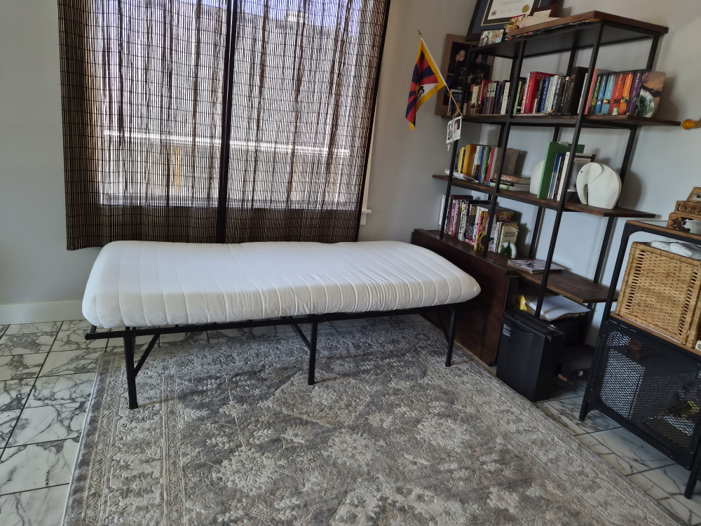 White Mattress and metal frame - photo 3