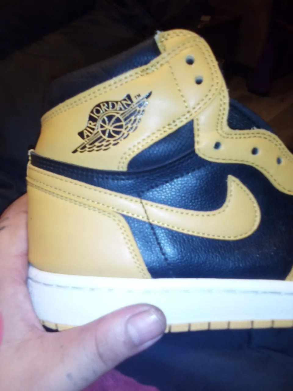 Air Jordan 1 High OG Yellow Ochre