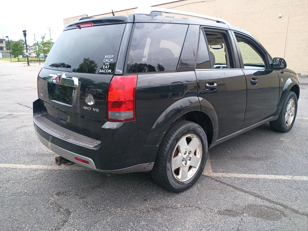 Saturn VUE SUV - Black image indicator(4)