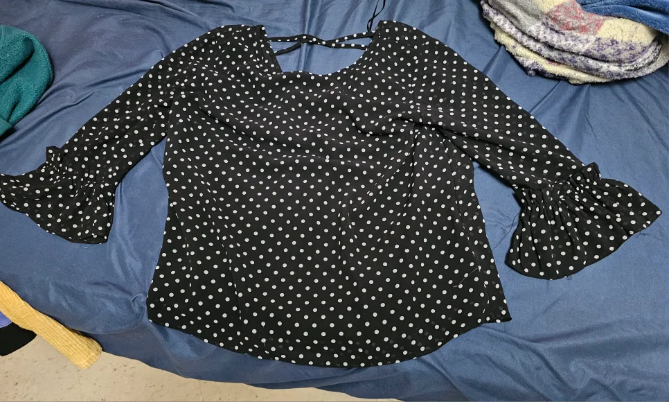 🥕 Black & White Polka Dot Long Sleeve Blouse thumbnail