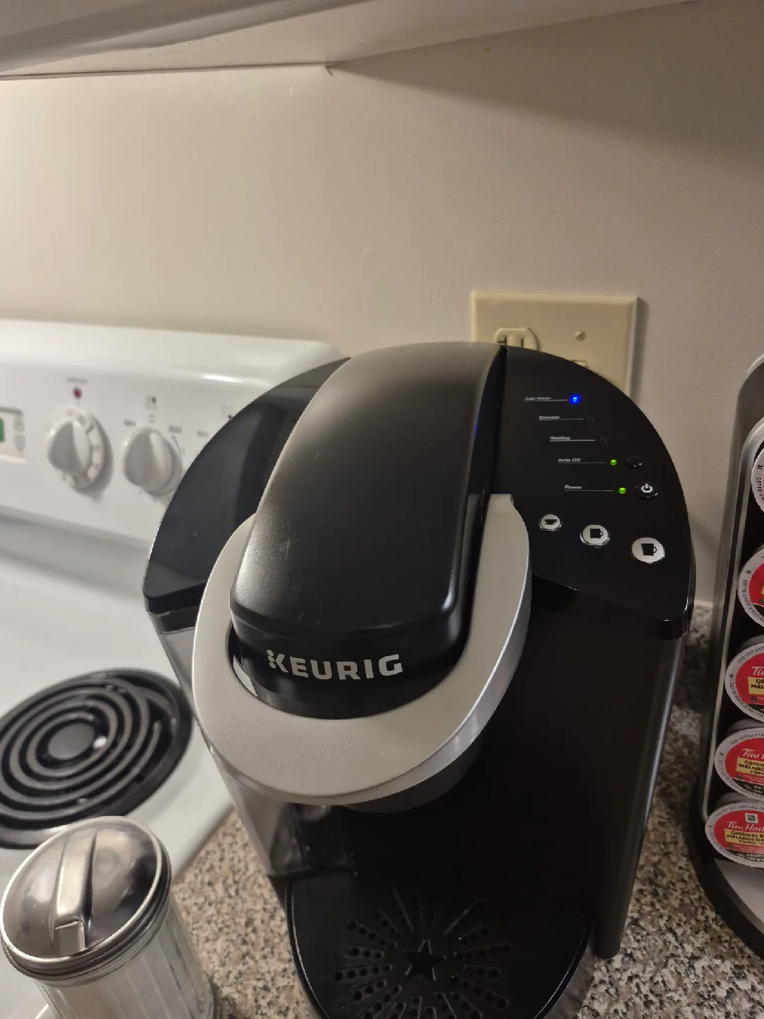 Keurig K Classic Single Cup Coffee ☕️ Maker image indicator(3)