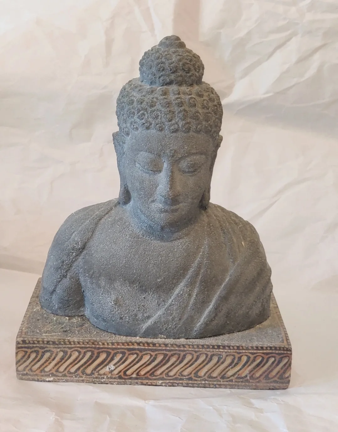 Buddha Head Statue thumbnail