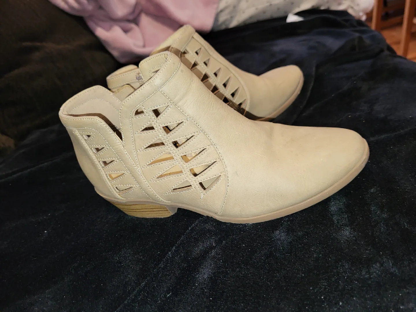 Cream Ankle Boots - Size 5 image indicator(2)