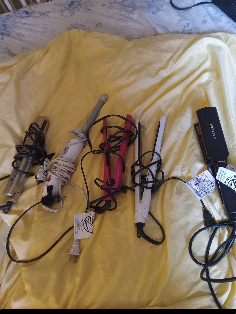 Hairstyling tools