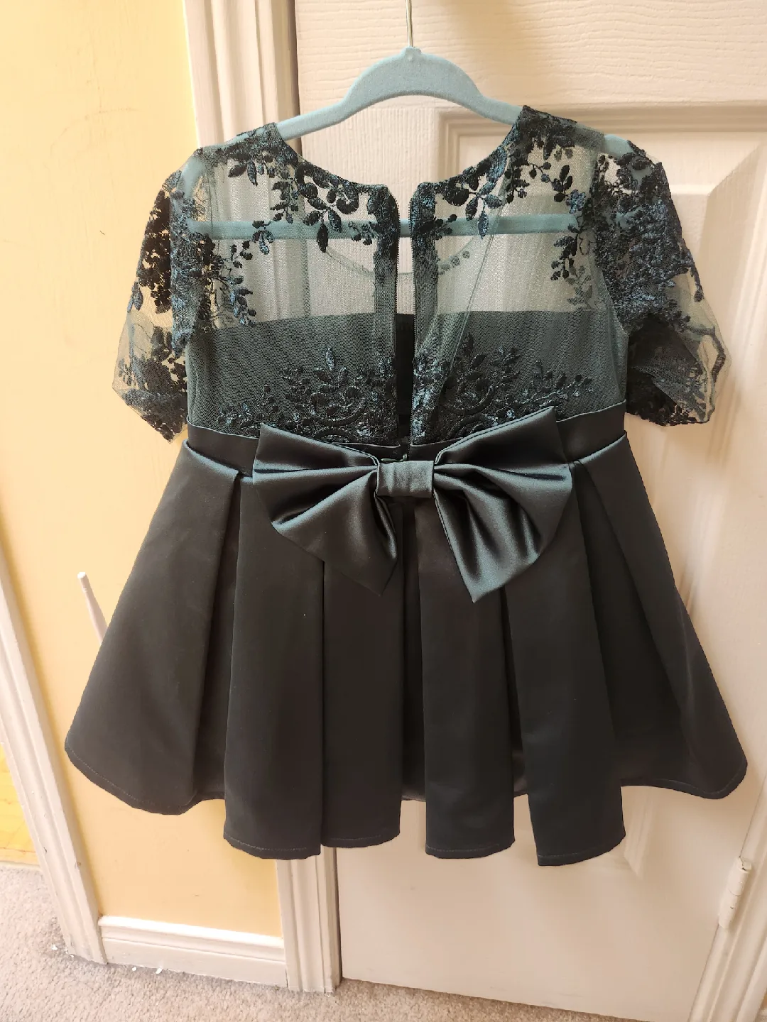 Green Dress with Lace and Bow 2T image indicator(3)
