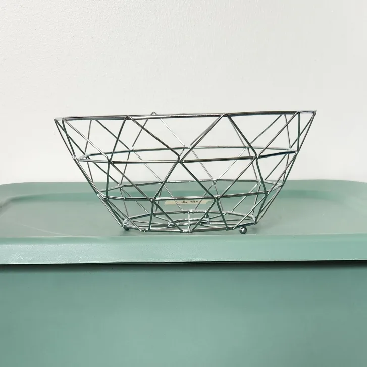 metal fruit bowl 🥕