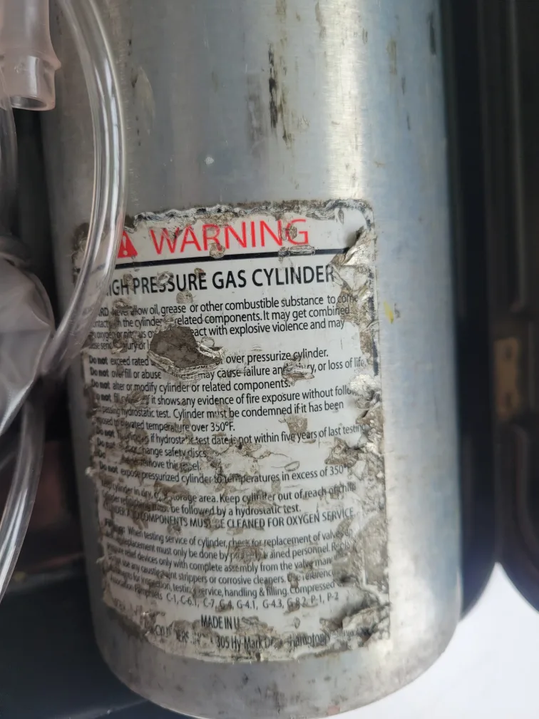 Portable Oxygen Tank in Case. Halloween or Movie Prop image indicator(8)