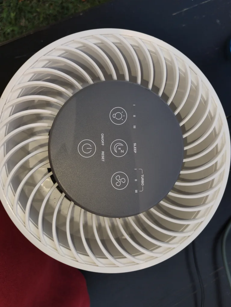 TaoTronics Air Purifier - White image indicator(2)