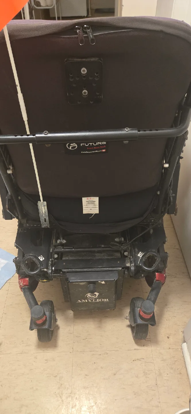 Amylior Future Rehab Power Wheelchair image indicator(2)