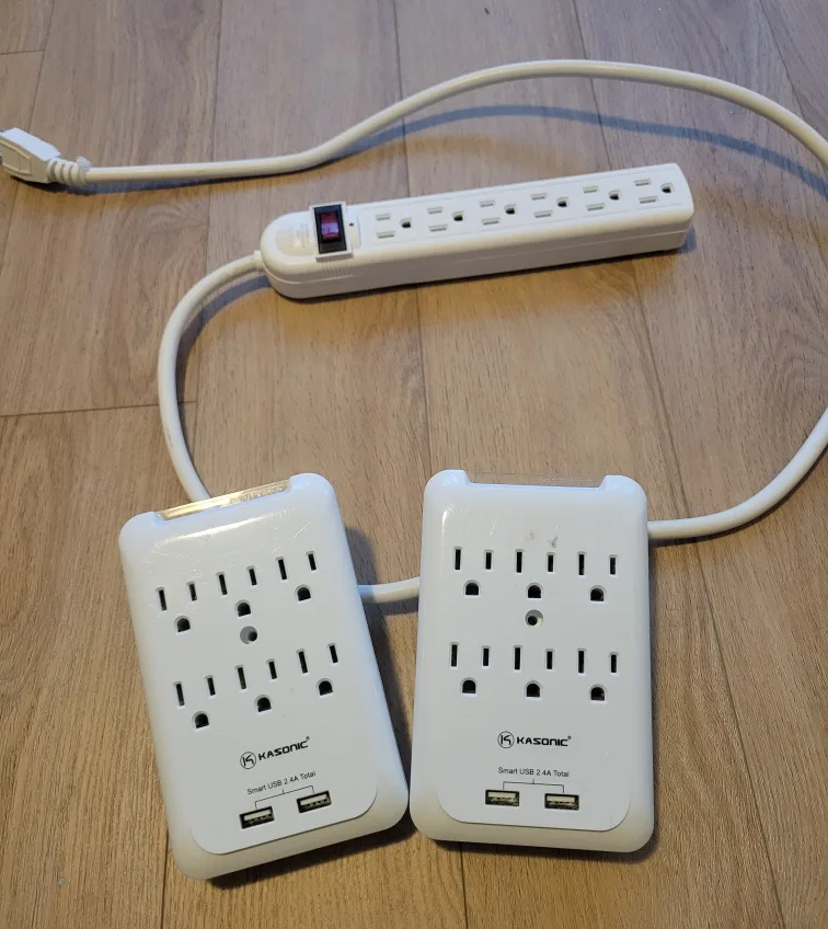 Extension Cords + Outlet Extenders thumbnail