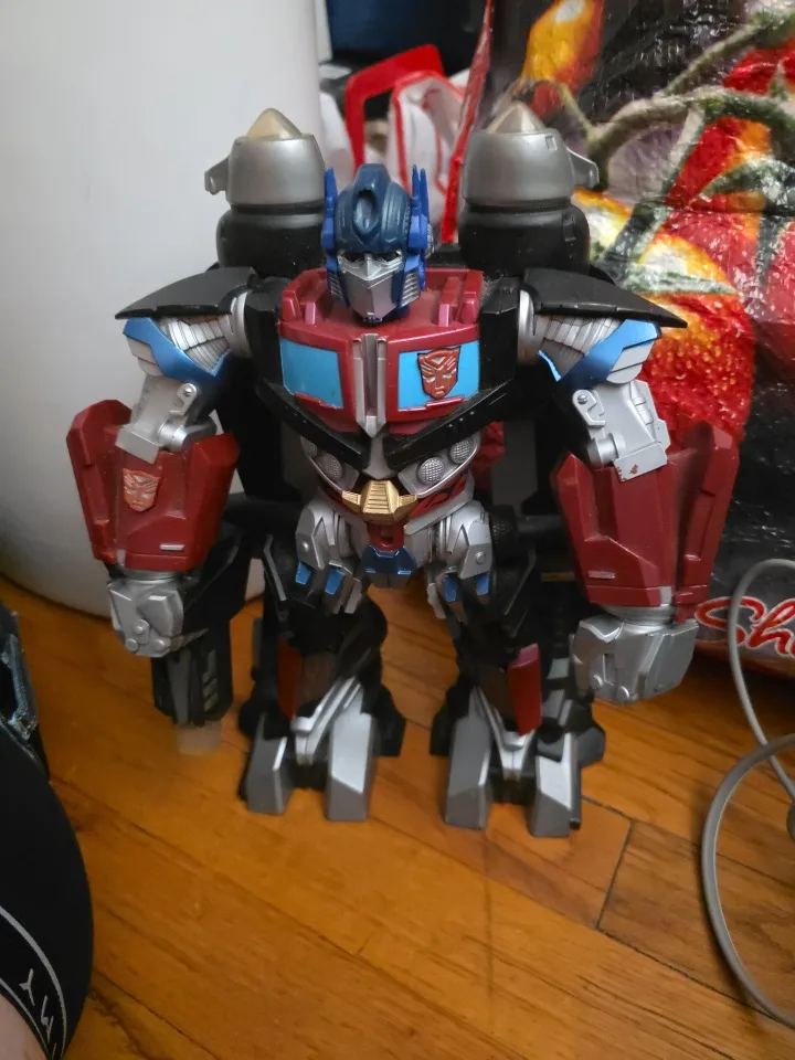 Transformers Optimus Prime Action Figure thumbnail