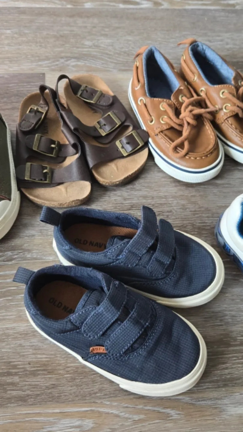 Boy shoes thumbnail