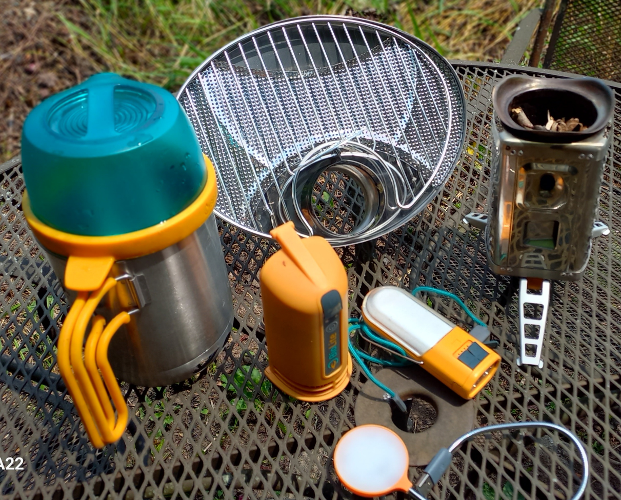 BIOLITE Camping  Essentials (cook, charge, light up) - photo 4