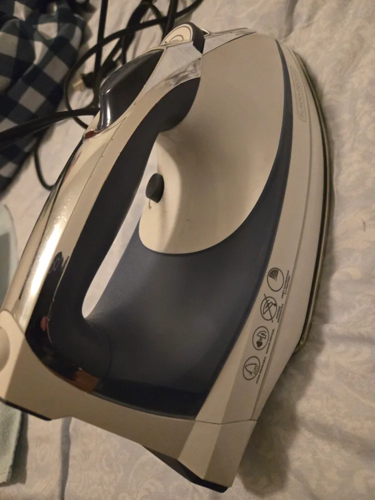 Black+Decker Iron image indicator(3)