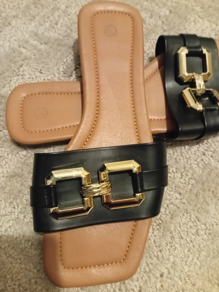Black & Tan Buckle Slides - Size 8 image indicator(2)
