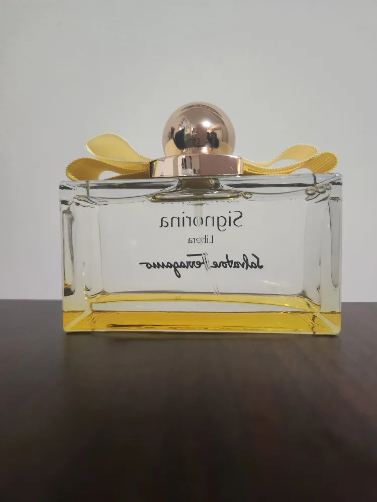 Salvatore Ferragamo Signorina Libera image indicator(2)