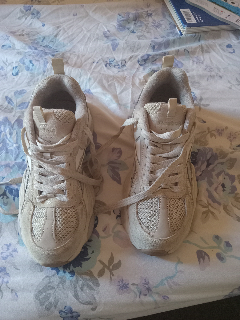 Reebok Women's Shoes Size 8.5
