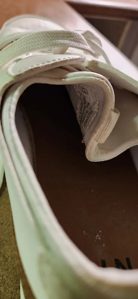 Men's White Sneakers - Size 13 image indicator(3)