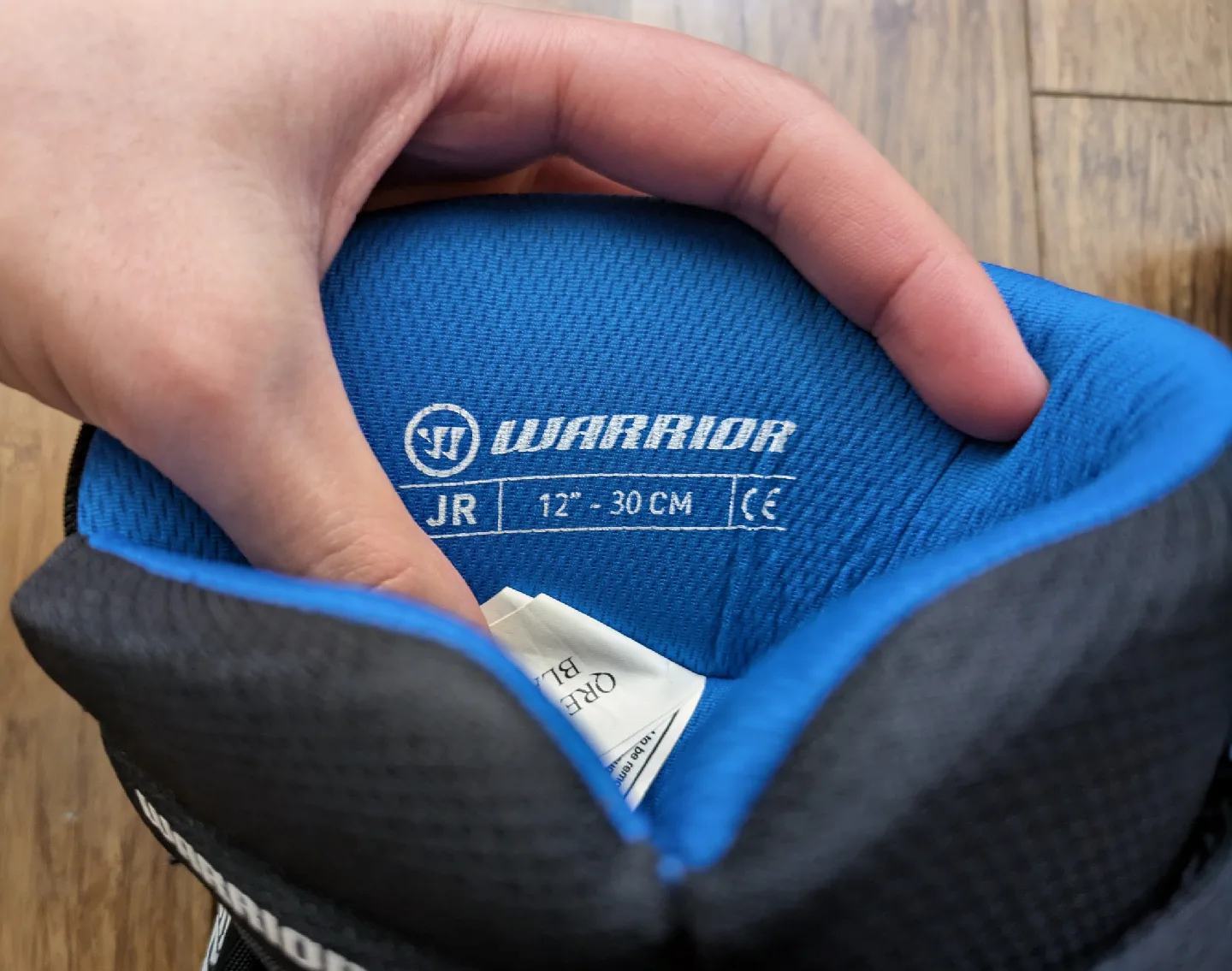 Warrior Covert Hockey Gloves, JR 12" (30cm) image indicator(4)