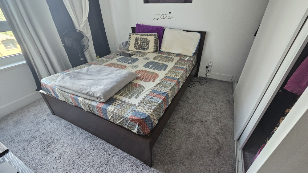 King size bed frame without mattress - photo 3