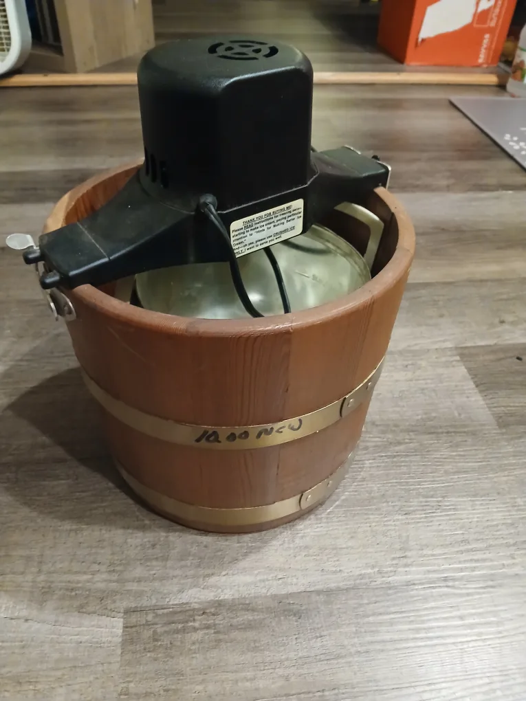 Vintage Ice Cream Maker thumbnail