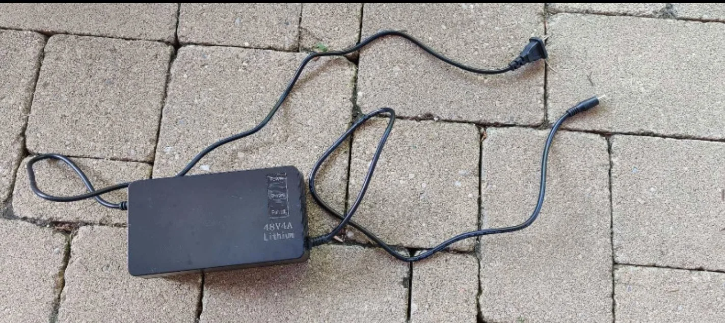 Biktrix MOTO ebike 1kw battery (good condition) image indicator(6)