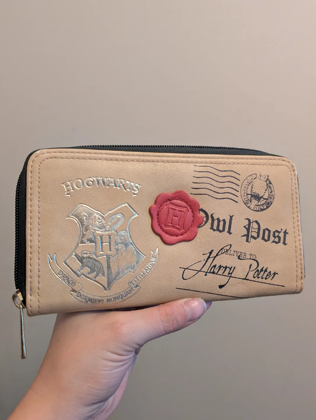 Harry Potter Hogwarts Owl Post Wallet thumbnail