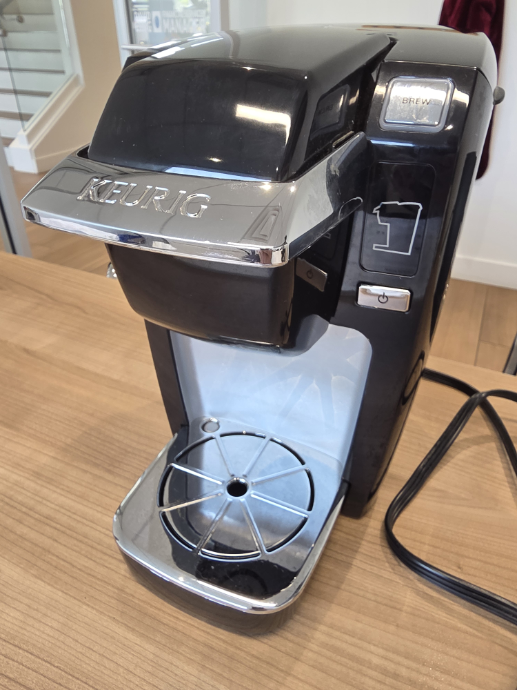 Keurig Single Serve Coffee Maker - photo 3