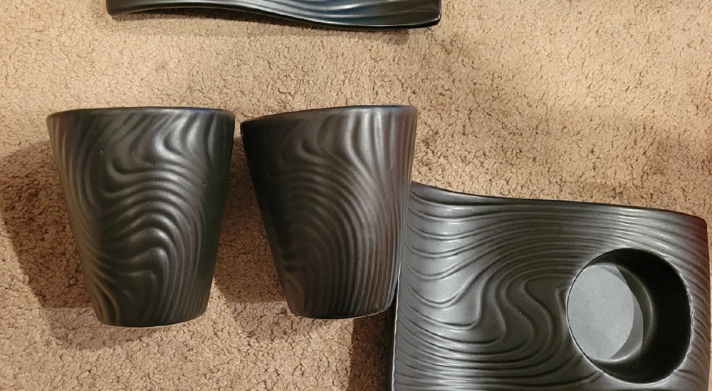 Black Ceramic Cup and Plate Set image indicator(5)