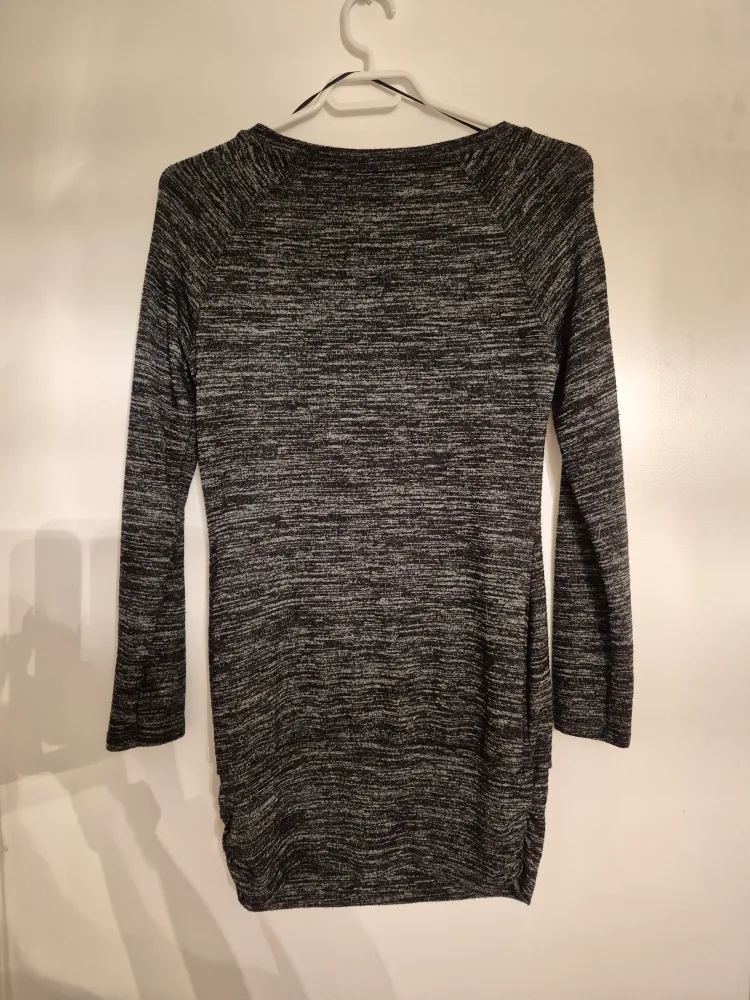 Thyme XS/TP Black & Grey Dress image indicator(2)