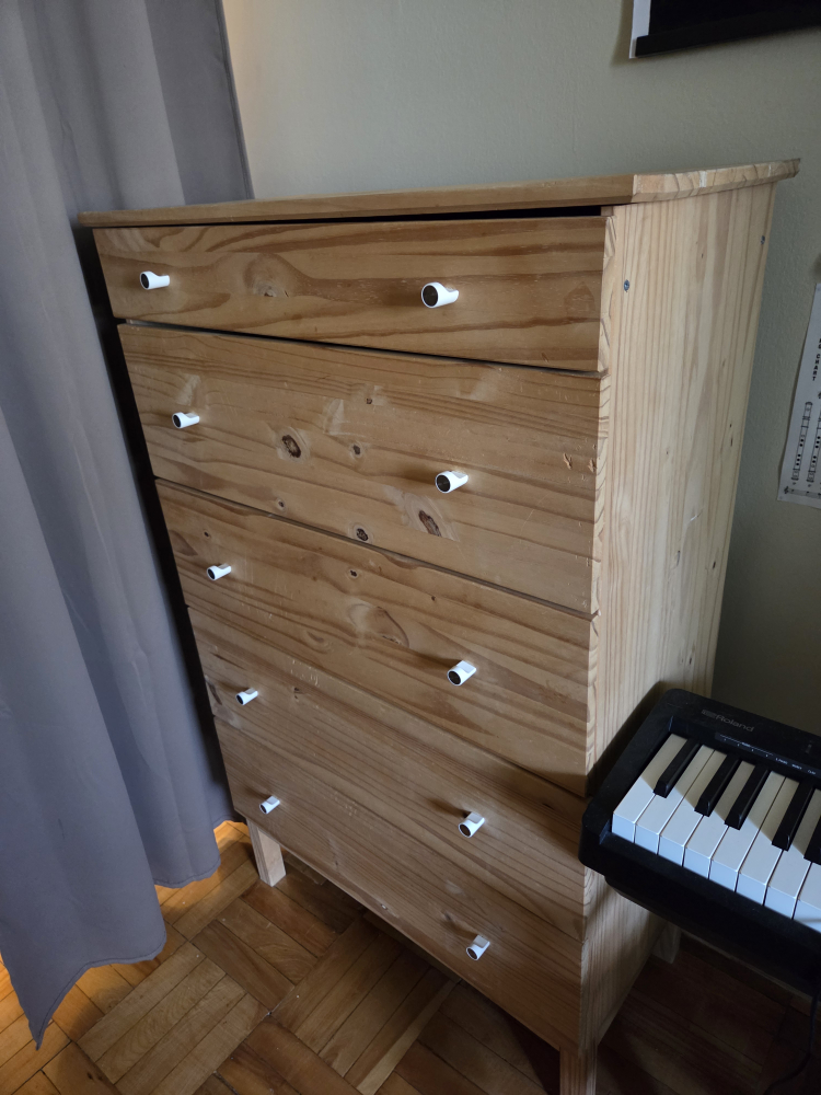 IKEA 2 pine dressers: 3 drawers and 5 drawers - photo 2