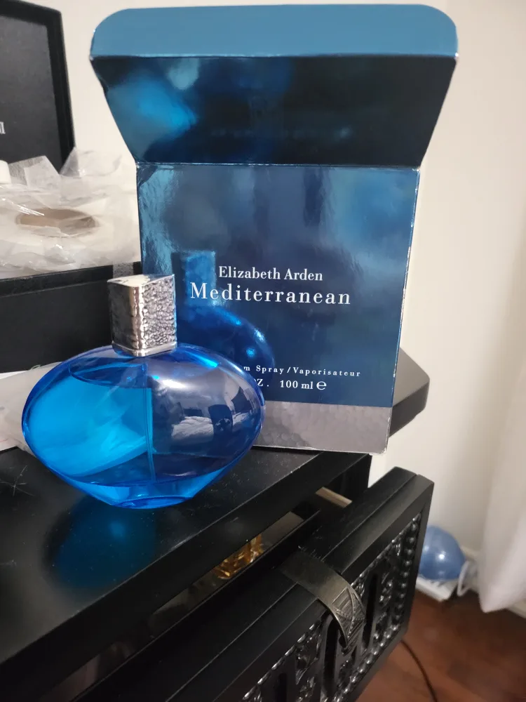 Elizabeth Arden Mediterranean Eau de Parfum 3.3 fl oz image indicator(2)