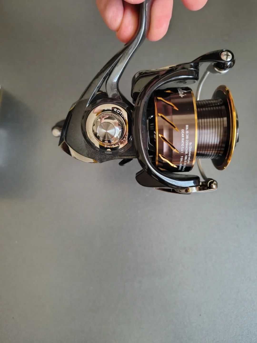 DAIWA Verano 3000 Carbon Body Spinning Fishing Reel image indicator(6)