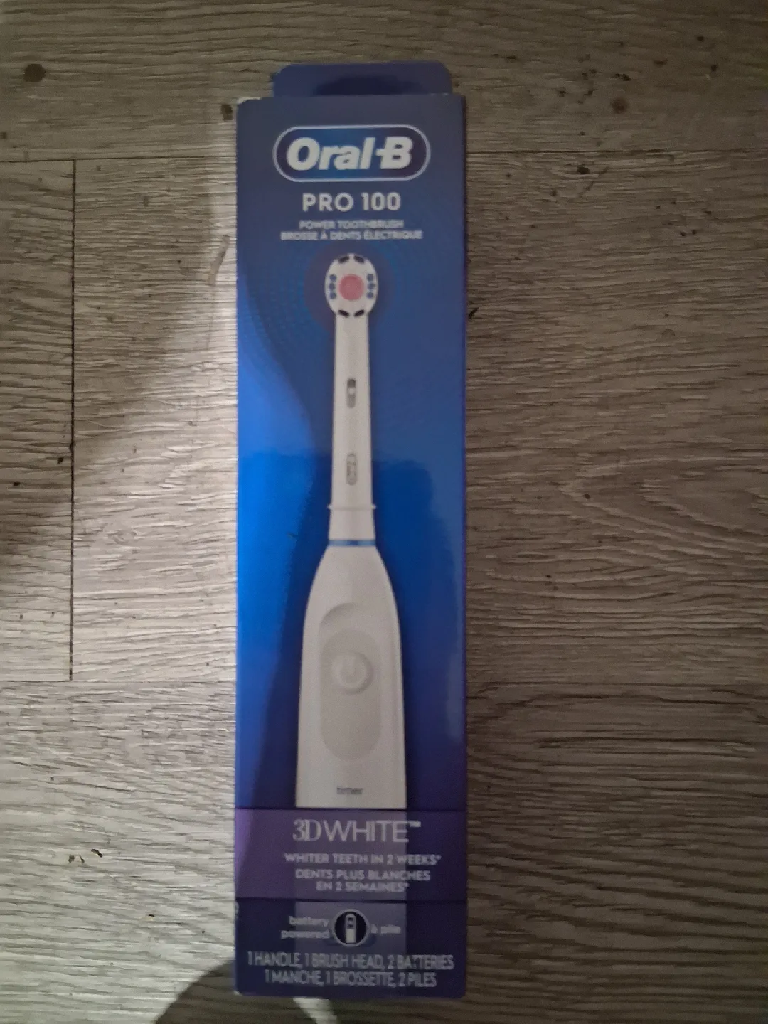 Oral-B Pro 100 Power Toothbrush - NEW thumbnail