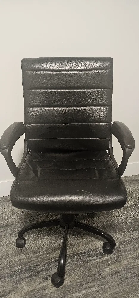 White Desk and Black Office Chair Set image indicator(6)