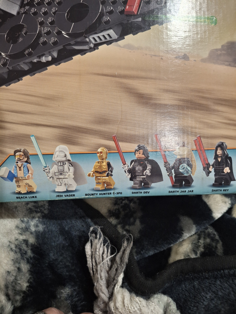 LEGO Star Wars 75389 The Dark Falcon 1579 pcs - photo 2