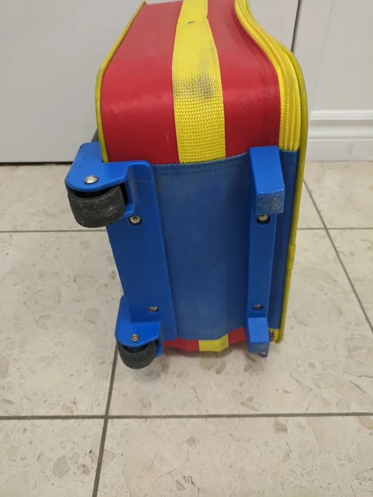 Winnie the Pooh Kids Rolling Luggage image indicator(6)