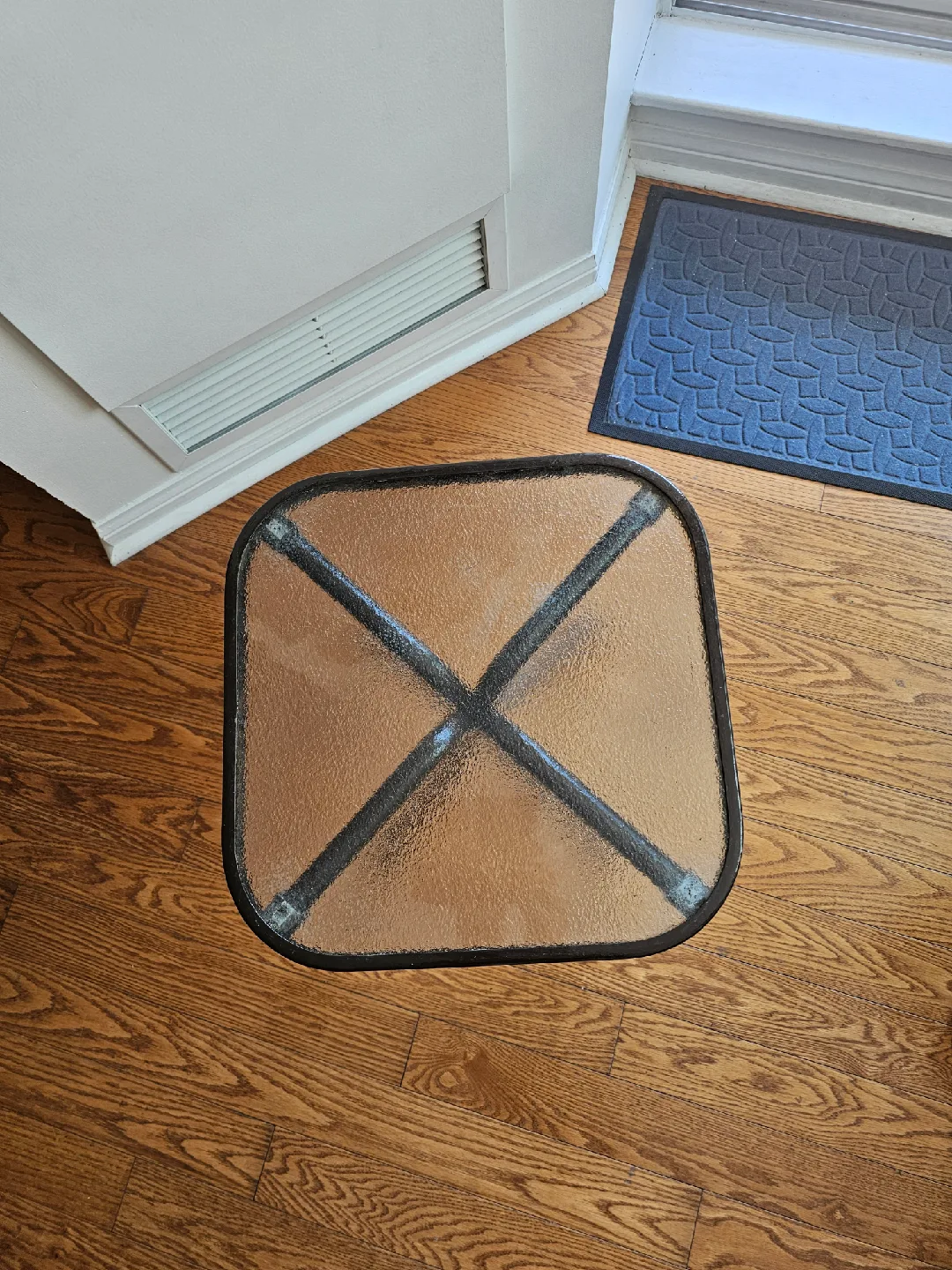 🥕 Small Glass Top Side Table image indicator(2)