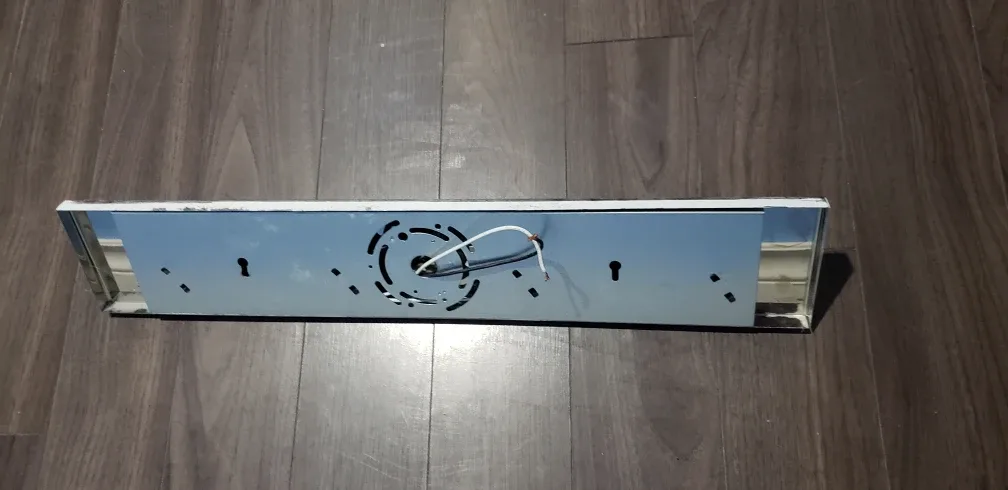 Silver Vanity Light Fixture image indicator(3)