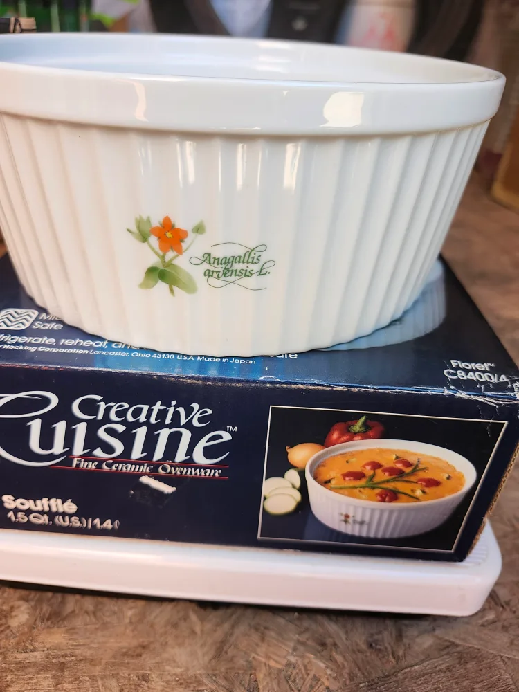 Vintage Anchor Hocking Floret Souffle Dish image indicator(6)