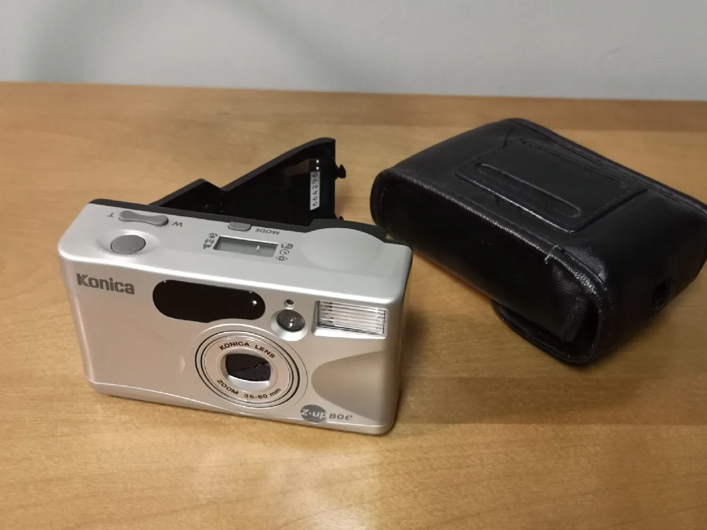 Konica Z-up 80e ~ Analog Film Camera image indicator(8)