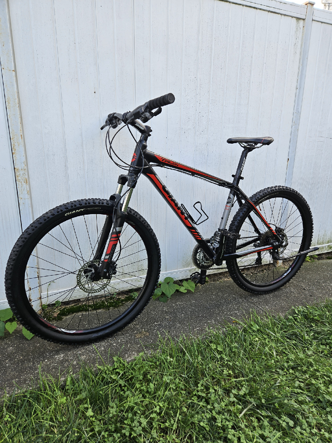 Giant Talon mountain bike - photo 4