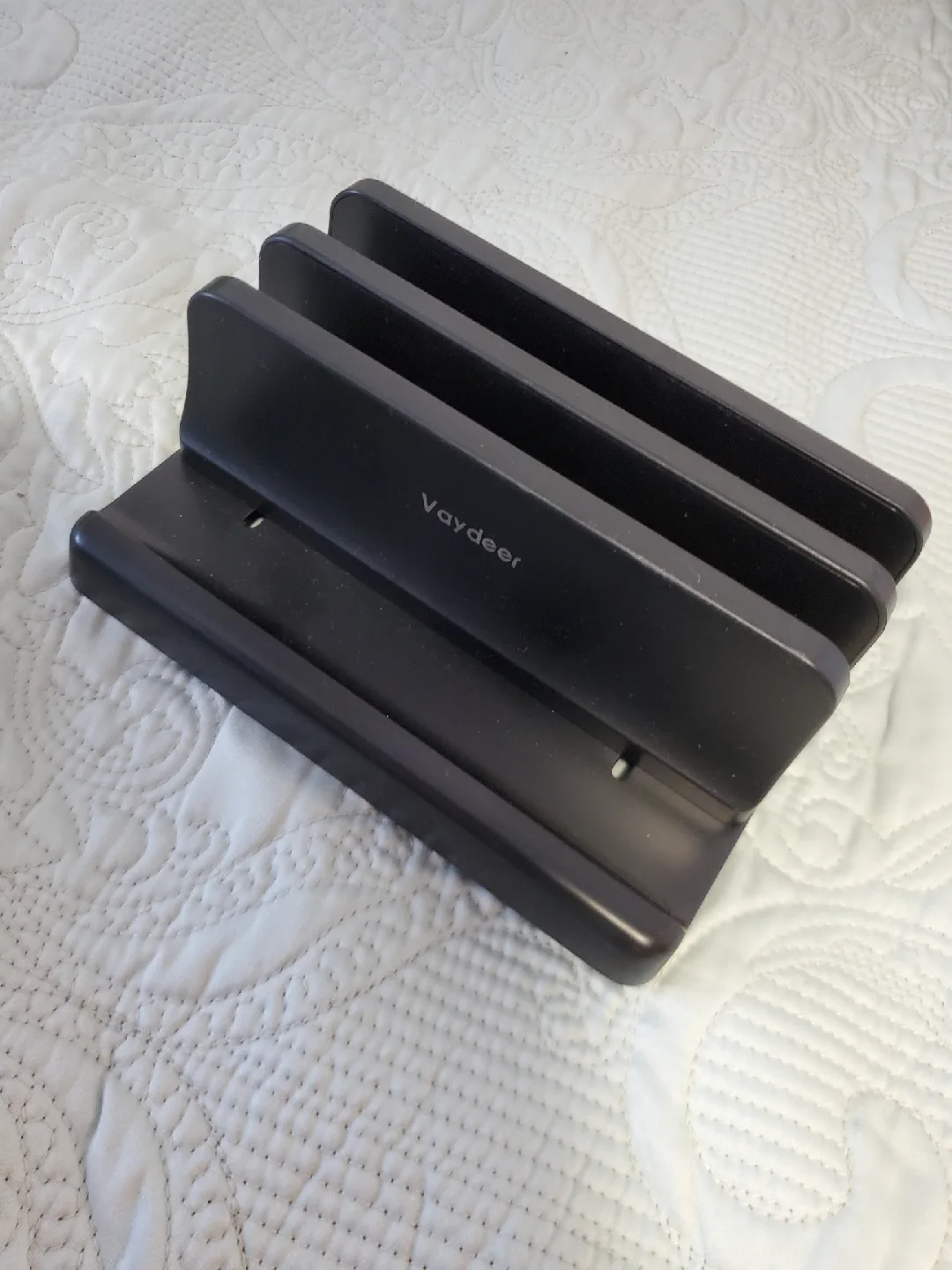 Vaydeer Laptop Vertical Stand thumbnail