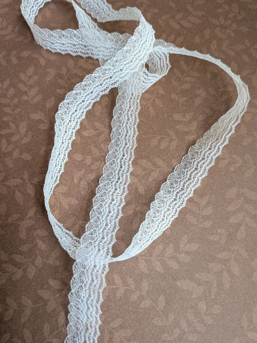 TEN YARDS vtg delicate, sheer, narrow white Lace Trim thumbnail