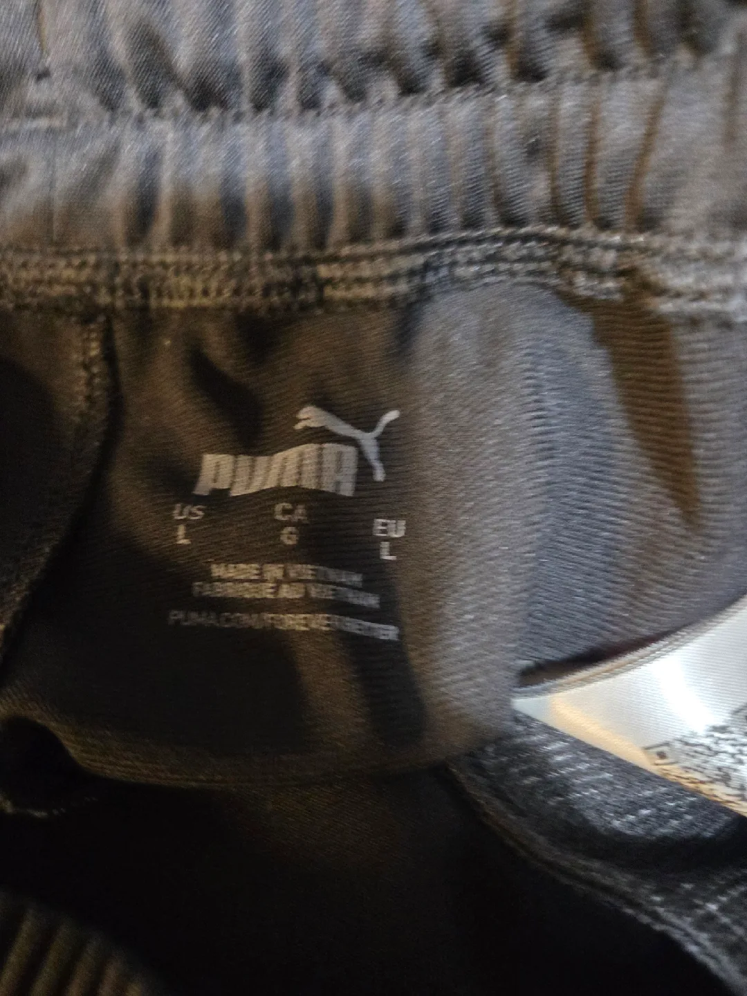 Puma Tracksuit - Size L image indicator(4)