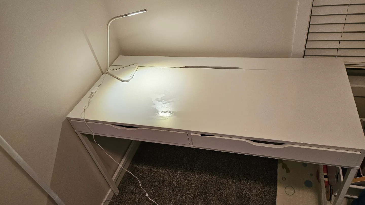IKEA Alex Desk with Lamp image indicator(3)