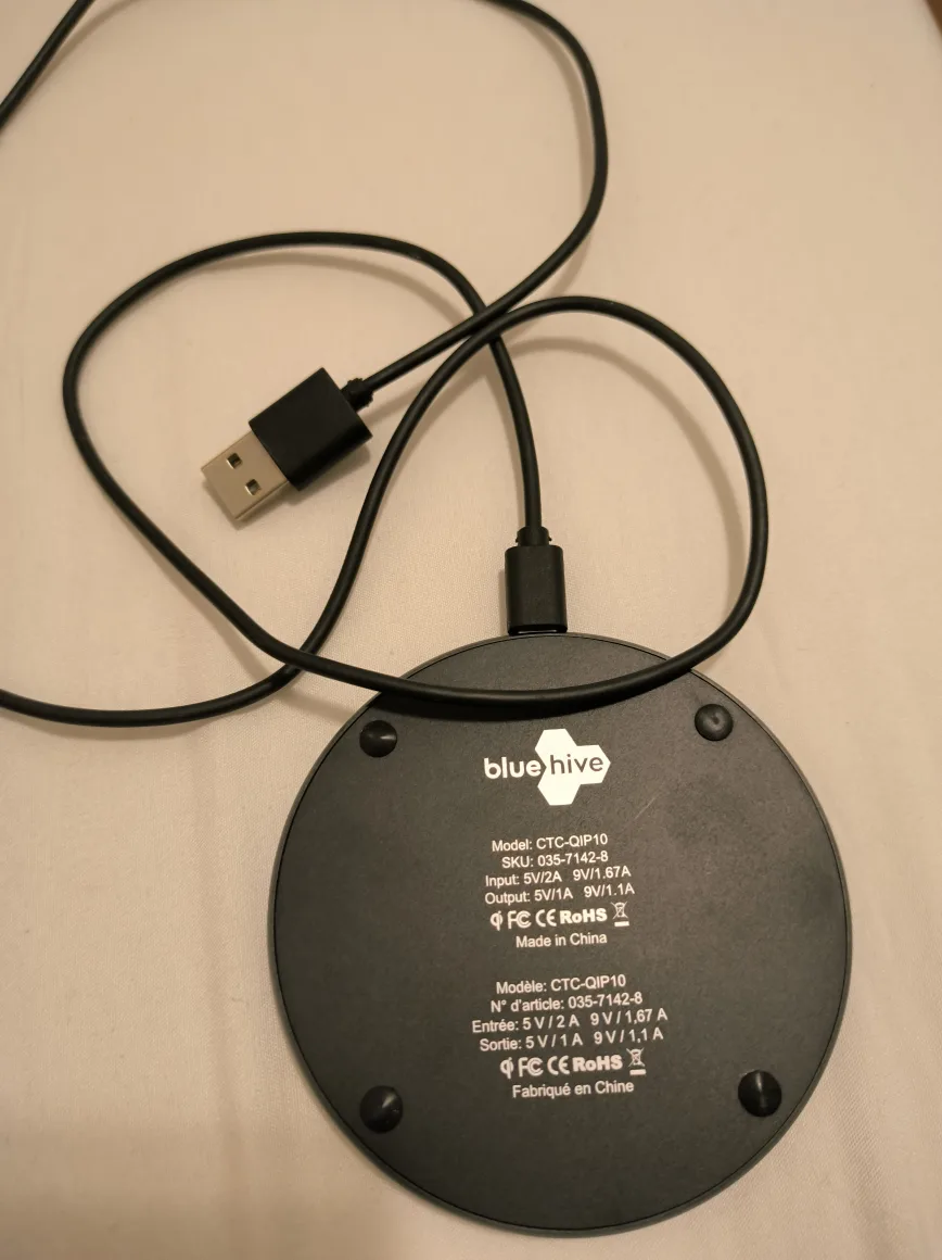 Mobile phone Wireless Charger thumbnail