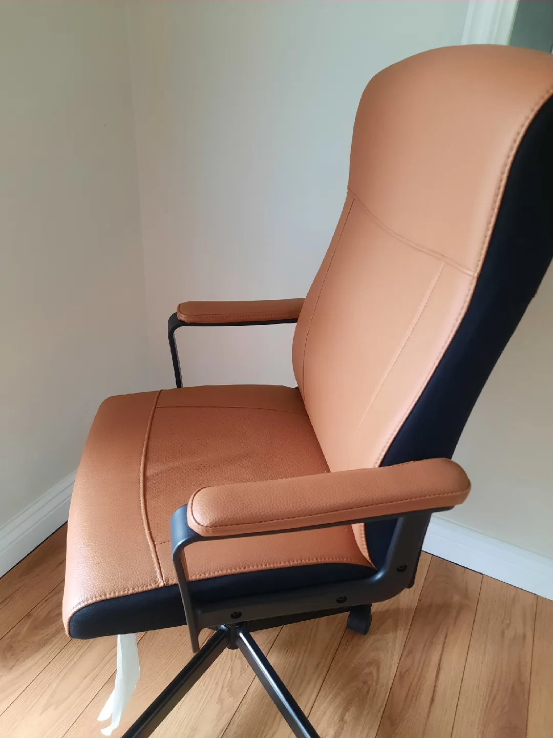 Tan Faux Leather Office Chair image indicator(4)