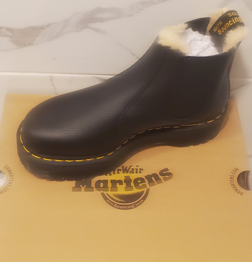 Dr. Martens 2976 Quad Chelsea Boot, Black, Size 7