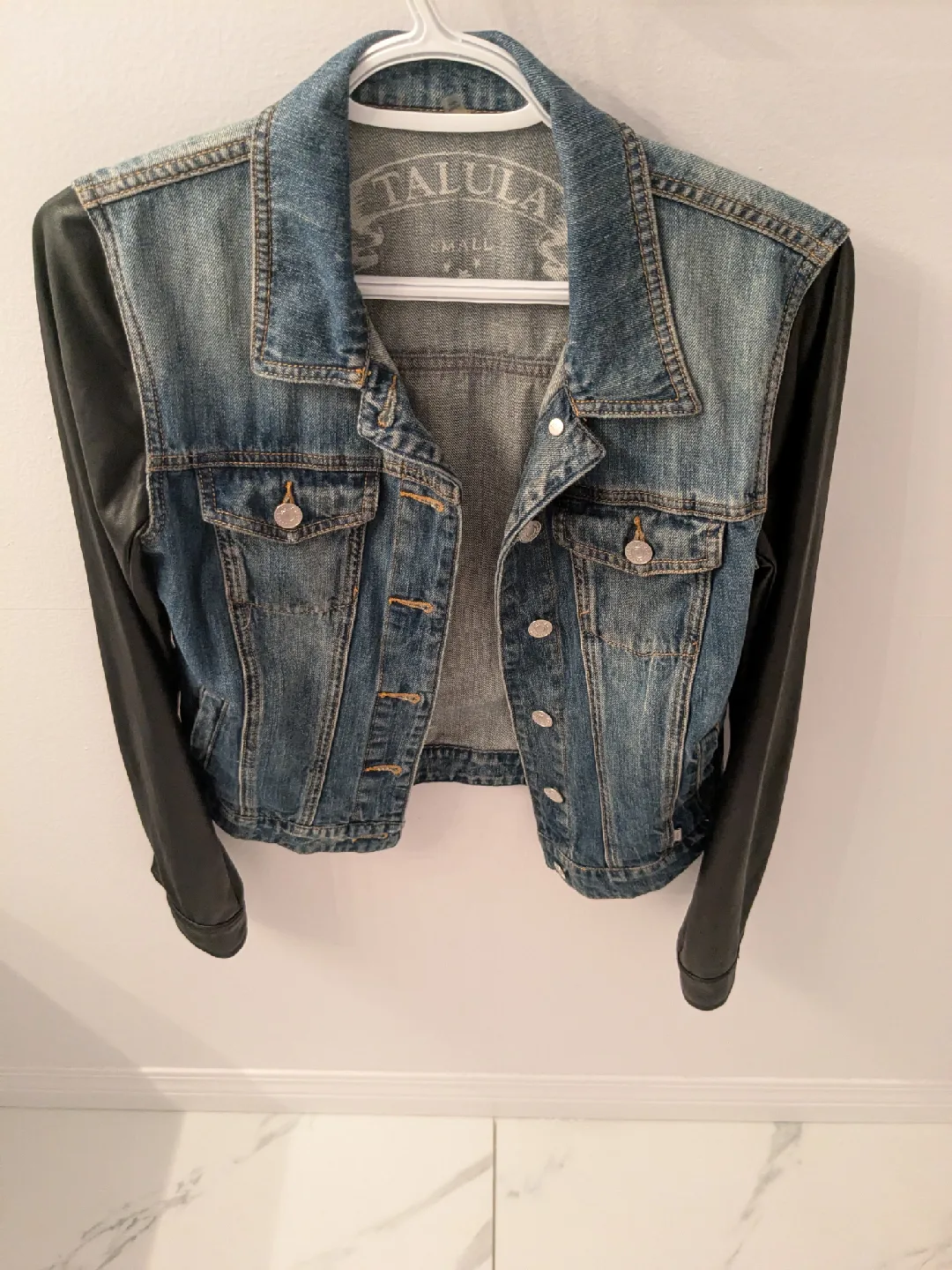 Aritza Talula Jacket with Leather Sleeves - Small thumbnail